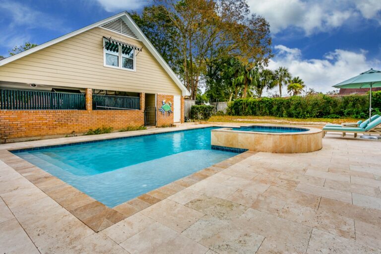Mobile Pool Builders