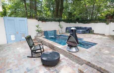 Fairhope Pool Builders 1 Pool installation in Fairhope, AL by Southern Poolscapes — gunite pool with water features