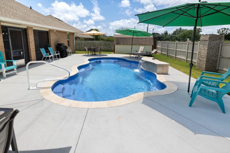 Foley Pools Foley Fiberglass Pool - Southern Poolscapes
